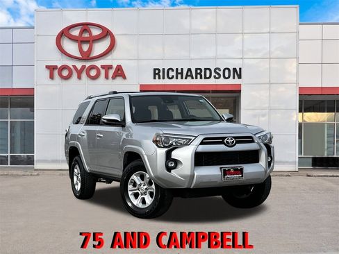 Used 2022 Toyota 4Runner SR5 Premium image 1
