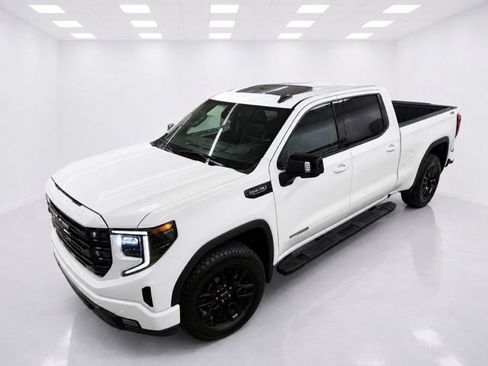 Used 2025 GMC Sierra 1500 Elevation w/ Elevation Premium Package AWD/4WD image 5