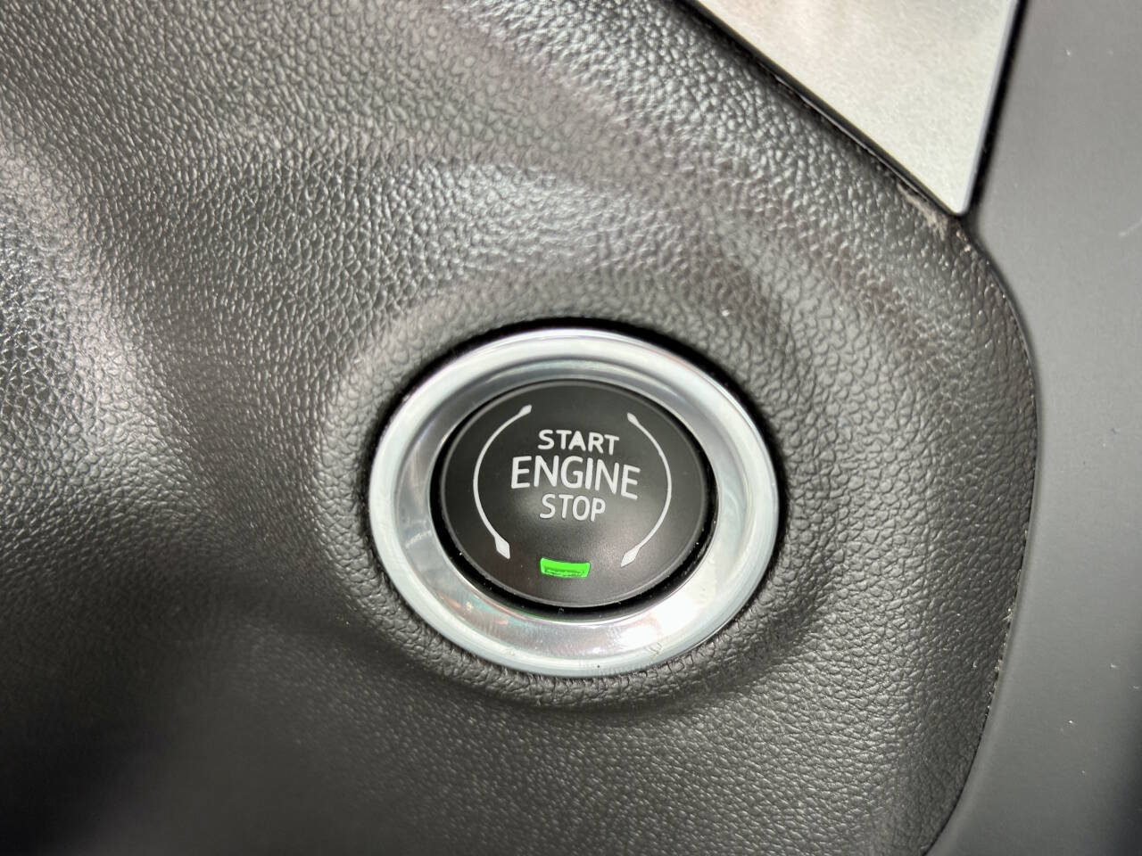 Used 2019 Chevrolet Silverado 1500 RST w/ All-Star Edition AWD/4WD image 31
