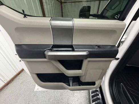 Used 2020 Ford F250 XLT w/ XLT Premium Package AWD/4WD image 9