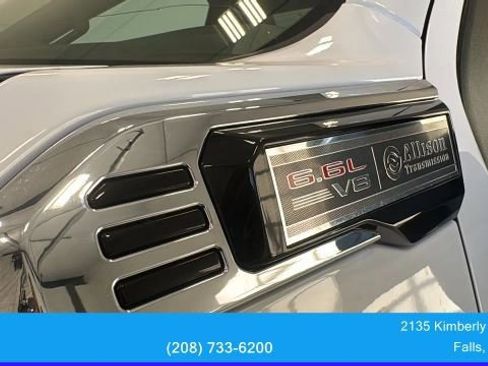 Used 2024 GMC Sierra 3500 SLE w/ SLE Convenience Package image 11