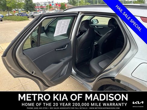 Used 2025 Kia Niro EX Touring FWD image 26