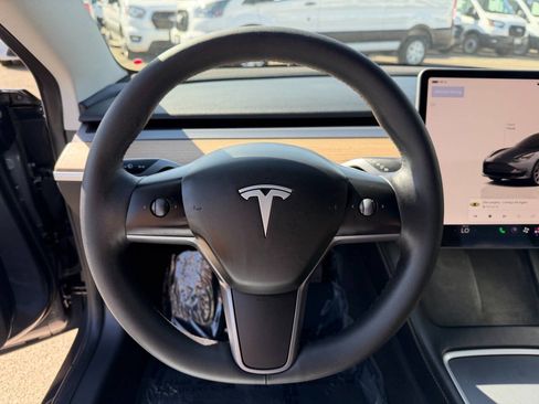 Used 2023 Tesla Model 3 Standard Range RWD image 24