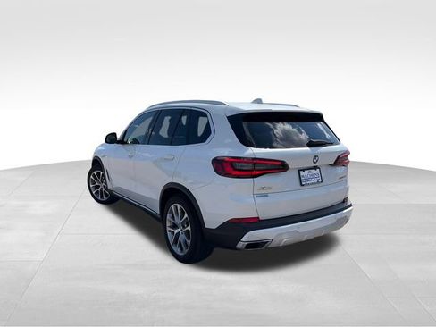 Used 2022 BMW X5 xDrive40i w/ Executive Package AWD/4WD image 4