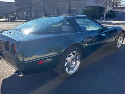 Used 1996 Chevrolet Corvette Coupe RWD image 14