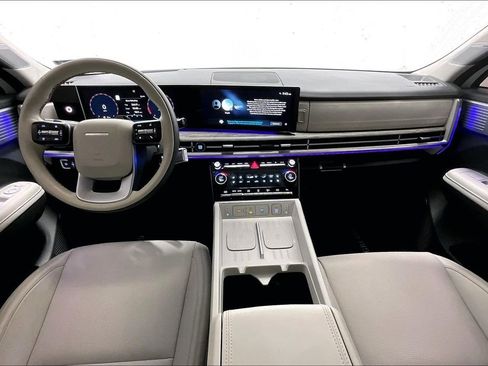 Used 2025 Hyundai Santa Fe Calligraphy image 18