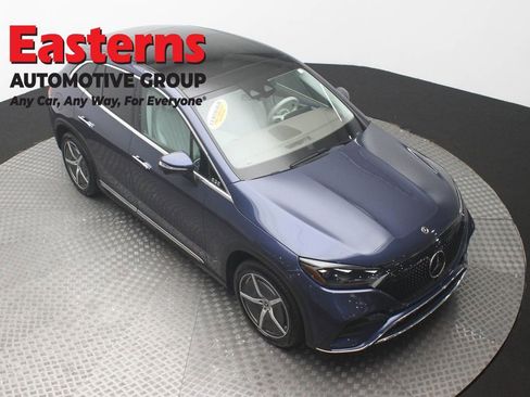 Used 2023 Mercedes-Benz EQE 500 4MATIC SUV image 3
