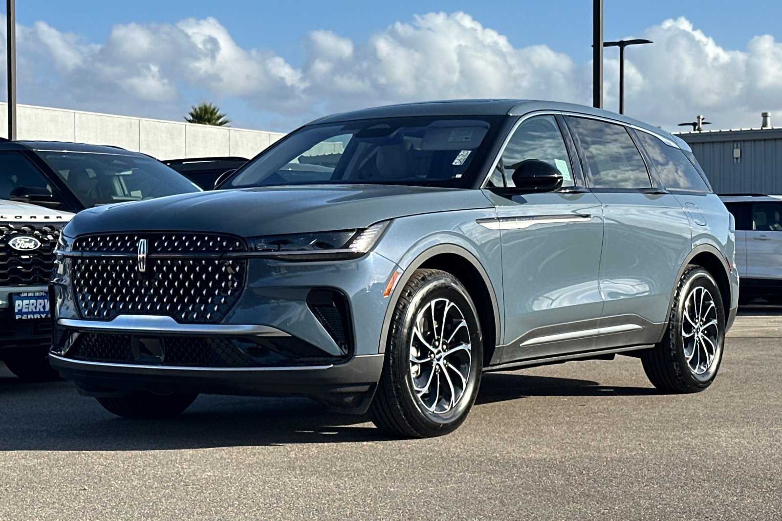 New 2026 Lincoln Nautilus Premier w/ Equipment Group 102A AWD/4WD image 7