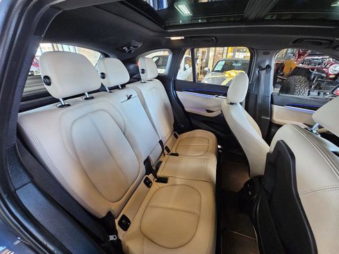 Used 2021 BMW X1 xDrive28i w/ Premium Package image 15