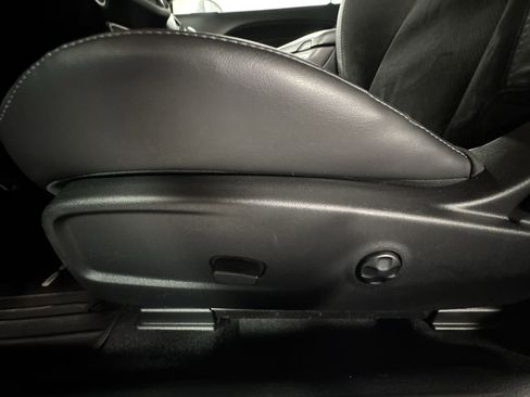 Used 2019 Dodge Challenger R/T Scat Pack image 18