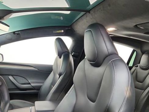 Used 2023 Tesla Model X image 35