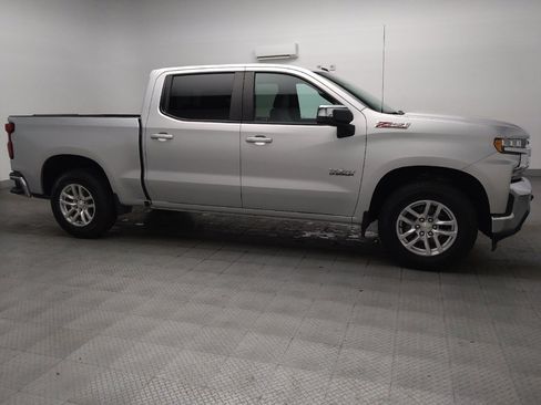 Used 2019 Chevrolet Silverado 1500 LT w/ Texas Edition AWD/4WD image 11
