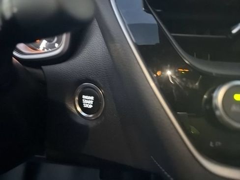 Certified 2025 Toyota Corolla SE FWD image 15