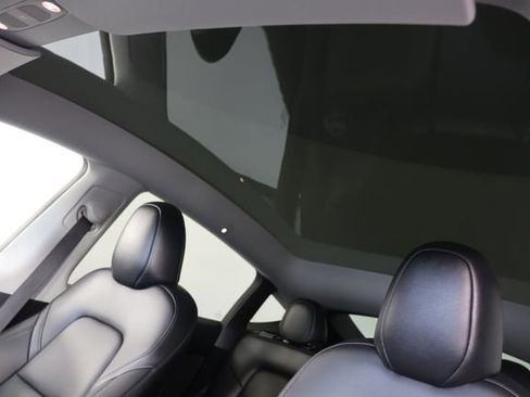 Used 2023 Tesla Model Y Long Range AWD/4WD image 17