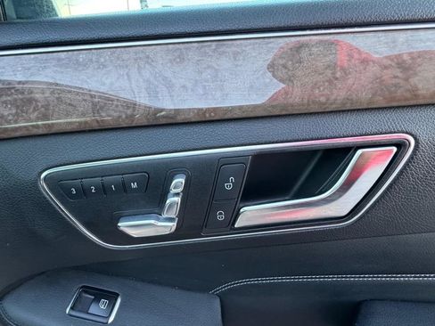 Used 2016 Mercedes-Benz E 350 4MATIC Sedan image 13