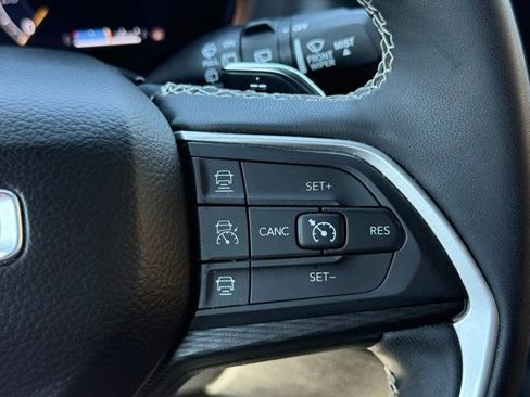 Used 2024 Jeep Grand Cherokee Altitude AWD/4WD image 42