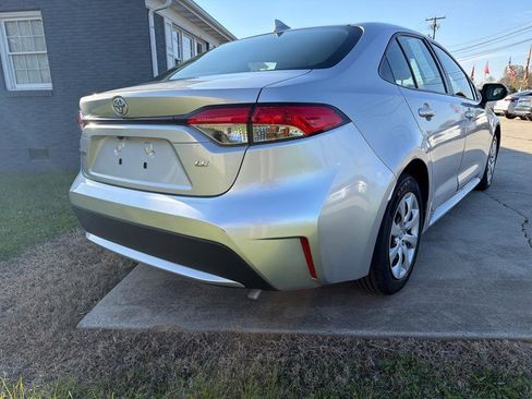 Used 2022 Toyota Corolla LE image 8