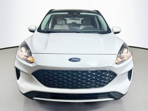 Used 2021 Ford Escape SE FWD image 2
