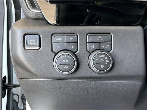 Used 2026 Chevrolet Silverado 1500 LT Trail Boss AWD/4WD image 24