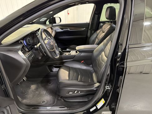 Used 2020 Cadillac XT5 Sportv w/ Platinum Package image 11