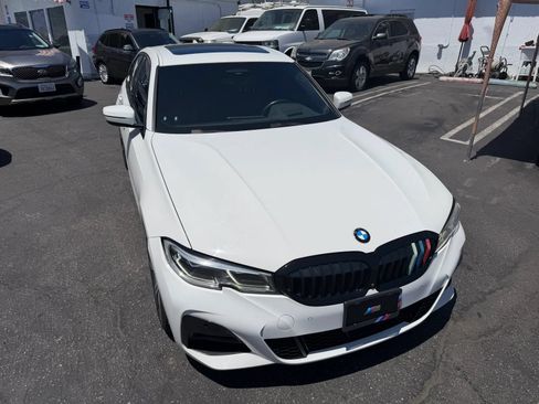 Used 2019 BMW 330i Sedan w/ M Sport Package RWD image 13