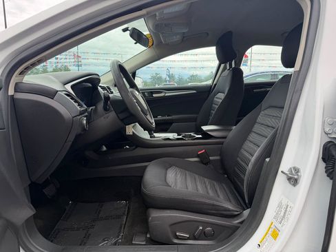 Used 2016 Ford Fusion SE FWD image 13
