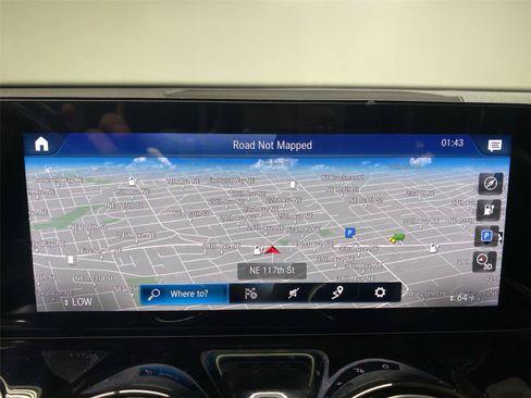 Used 2022 Mercedes-Benz EQB 350 4MATIC image 24