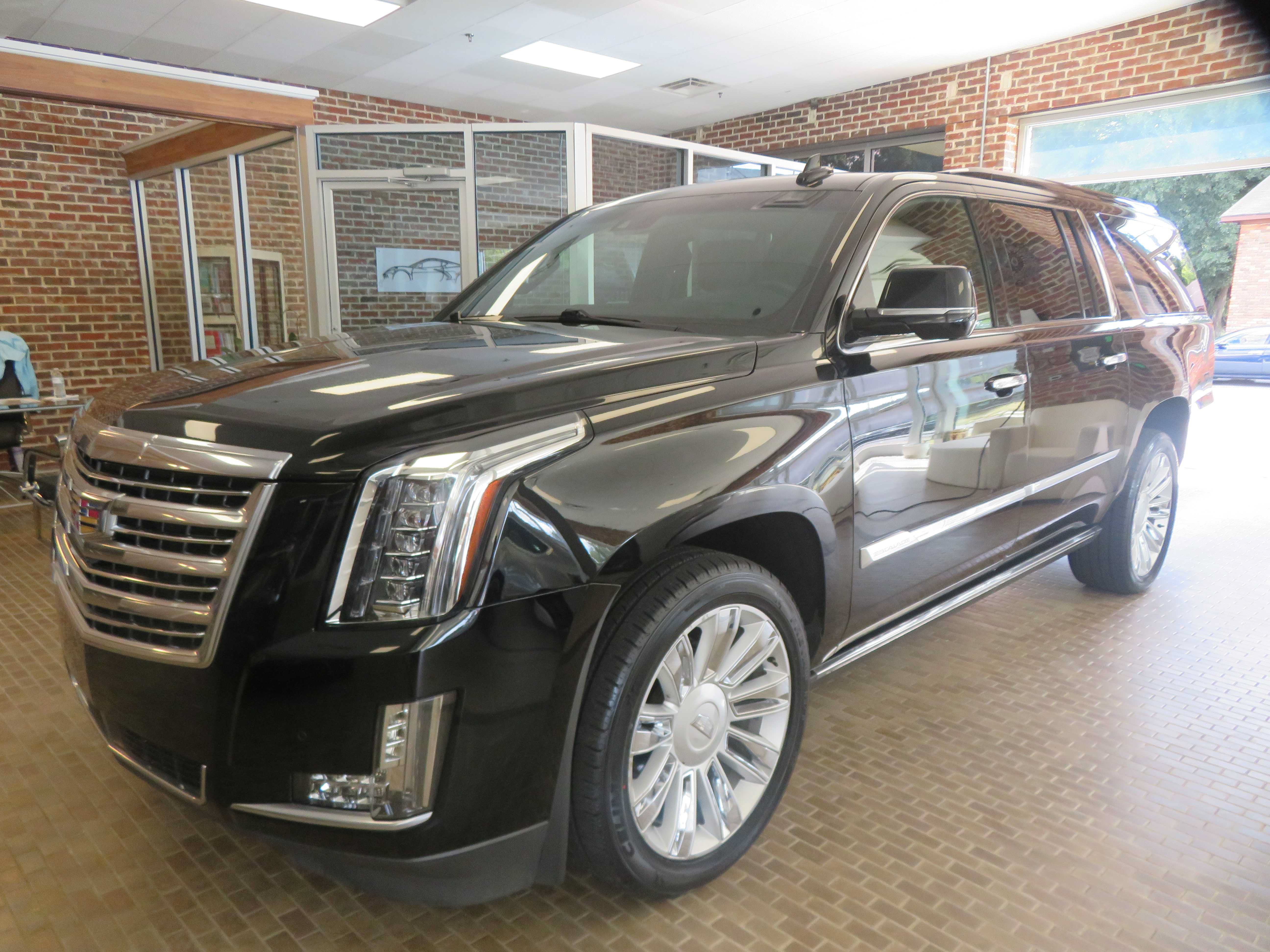 Used 2016 Cadillac Escalade ESV Platinum AWD/4WD image 81
