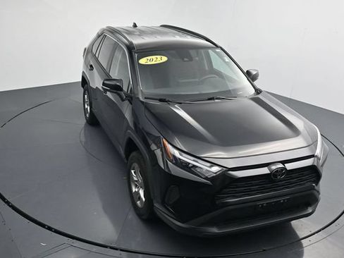 Used 2023 Toyota RAV4 XLE AWD/4WD image 21