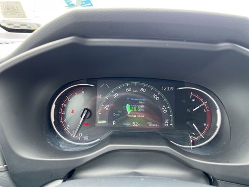 Used 2023 Toyota RAV4 LE AWD/4WD image 7