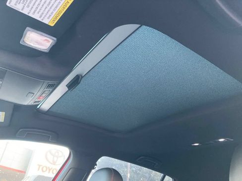 Used 2019 Volkswagen GTI SE FWD image 14