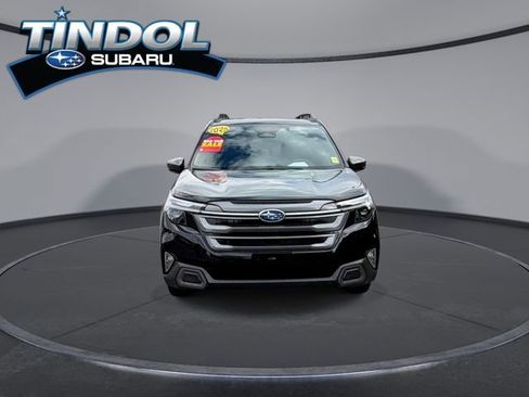 Used 2025 Subaru Forester Limited w/ Popular Package #2 image 3