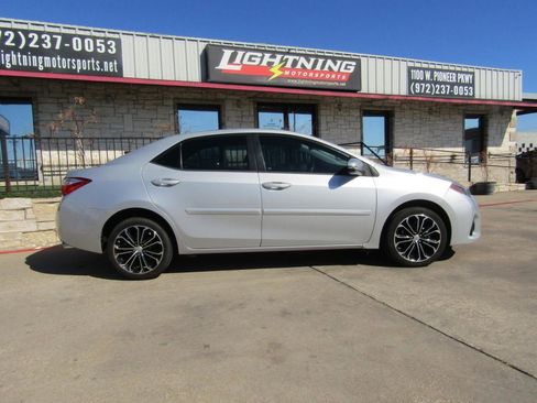 Used 2016 Toyota Corolla S image 5