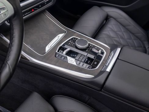 Certified 2026 BMW X7 xDrive40i AWD/4WD image 10