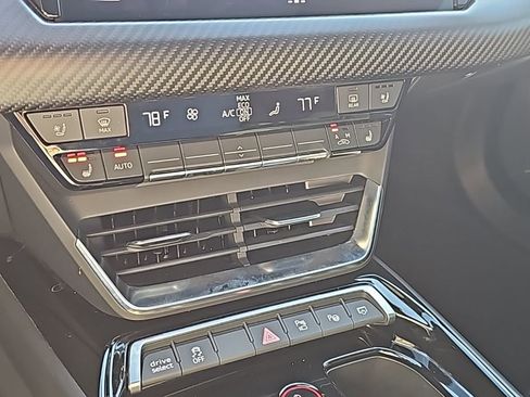 Used 2022 Audi e-tron GT Prestige w/ Prestige Package image 6