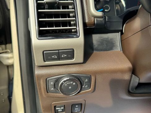 Used 2018 Ford F150 King Ranch w/ Equipment Group 601A Luxury image 33