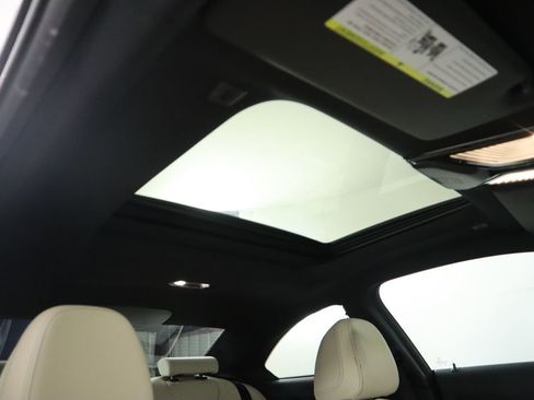 Used 2024 BMW M240i xDrive M240i image 19