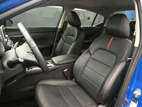 Used 2024 Nissan Sentra SR w/ SR Premium Package FWD image 16