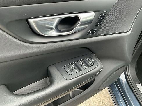 Certified 2024 Volvo S60 B5 Core image 16