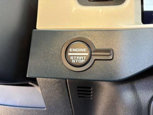 New 2026 Ford Bronco Heritage Edition AWD/4WD image 28