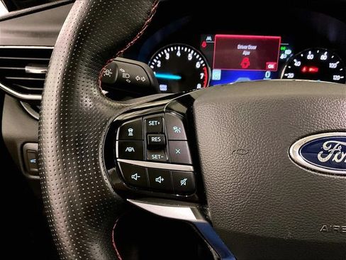 Certified 2022 Ford Explorer ST-Line AWD/4WD image 17