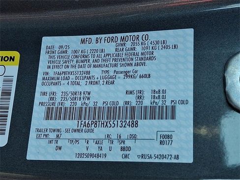 Used 2025 Ford Mustang Coupe image 27