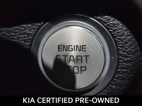 Used 2025 Kia Telluride S FWD image 32