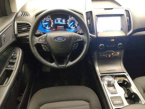 Used 2020 Ford Edge SE FWD image 22