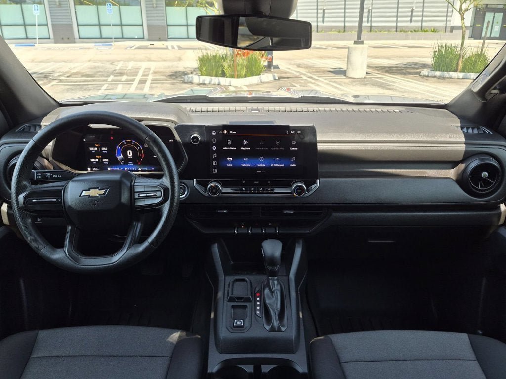 Used 2024 Chevrolet Colorado W/T RWD image 22