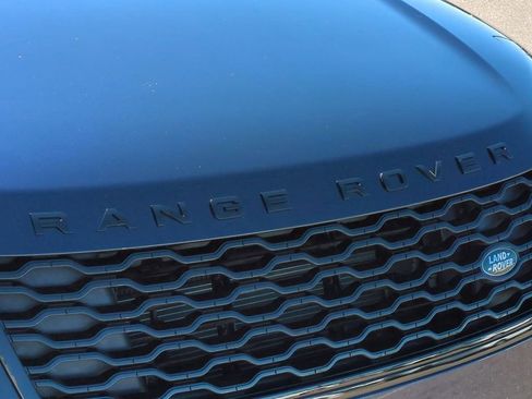 Used 2022 Land Rover Range Rover Velar R-Dynamic S image 13
