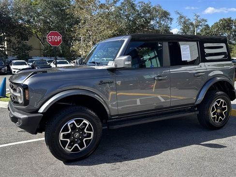 Used 2023 Ford Bronco Outer Banks image 11