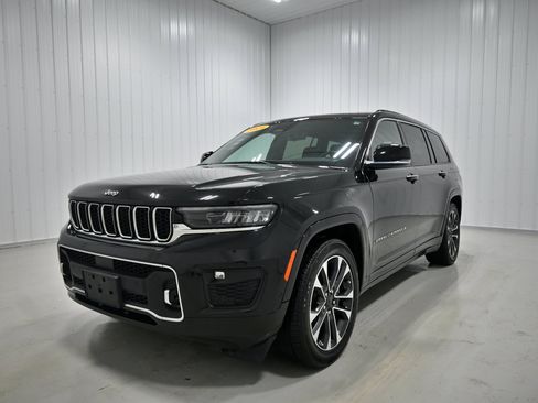Used 2021 Jeep Grand Cherokee L Overland w/ Luxury Tech Group IV AWD/4WD image 28