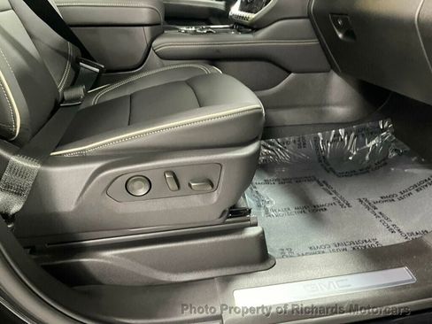 Used 2026 GMC Yukon Elevation image 26