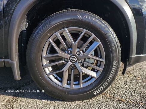 Used 2023 Nissan Rogue S image 12